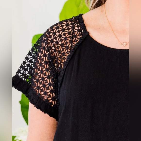 Umgee Black Linen Blend Crochet Sleeve  High Low Frayed Hem Dress, Size Medium - Picture 14 of 14